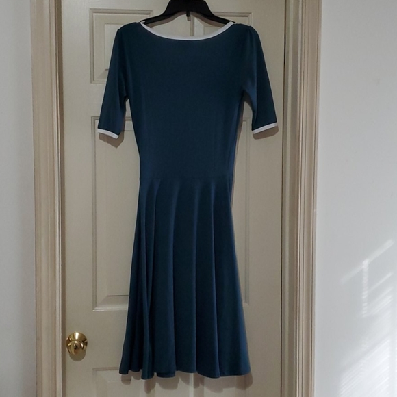 LulaRoe Dress Size 4 - Picture 3 of 3